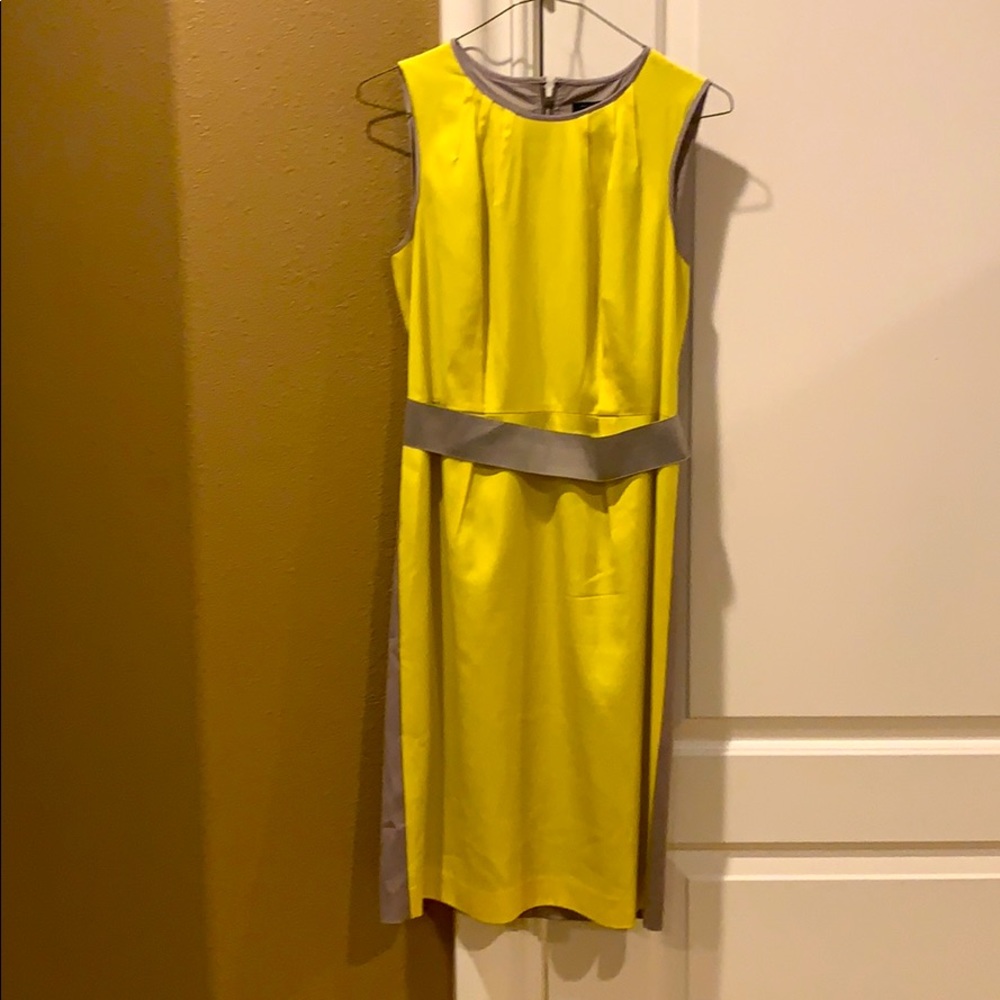 Yellow/gray dress